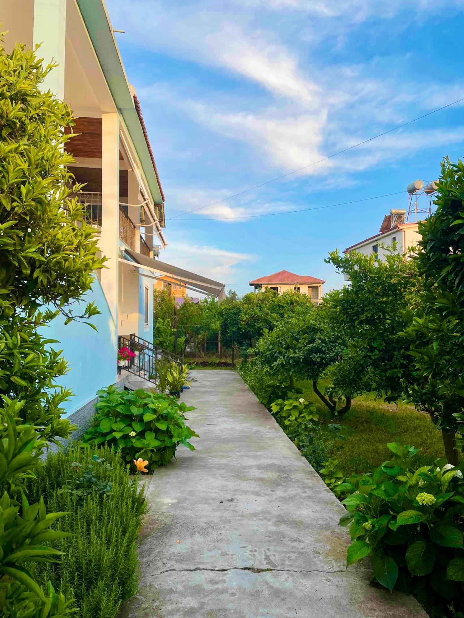 Mia Guest House - Entire Home With Balcony & Garden Дивьяка Экстерьер фото