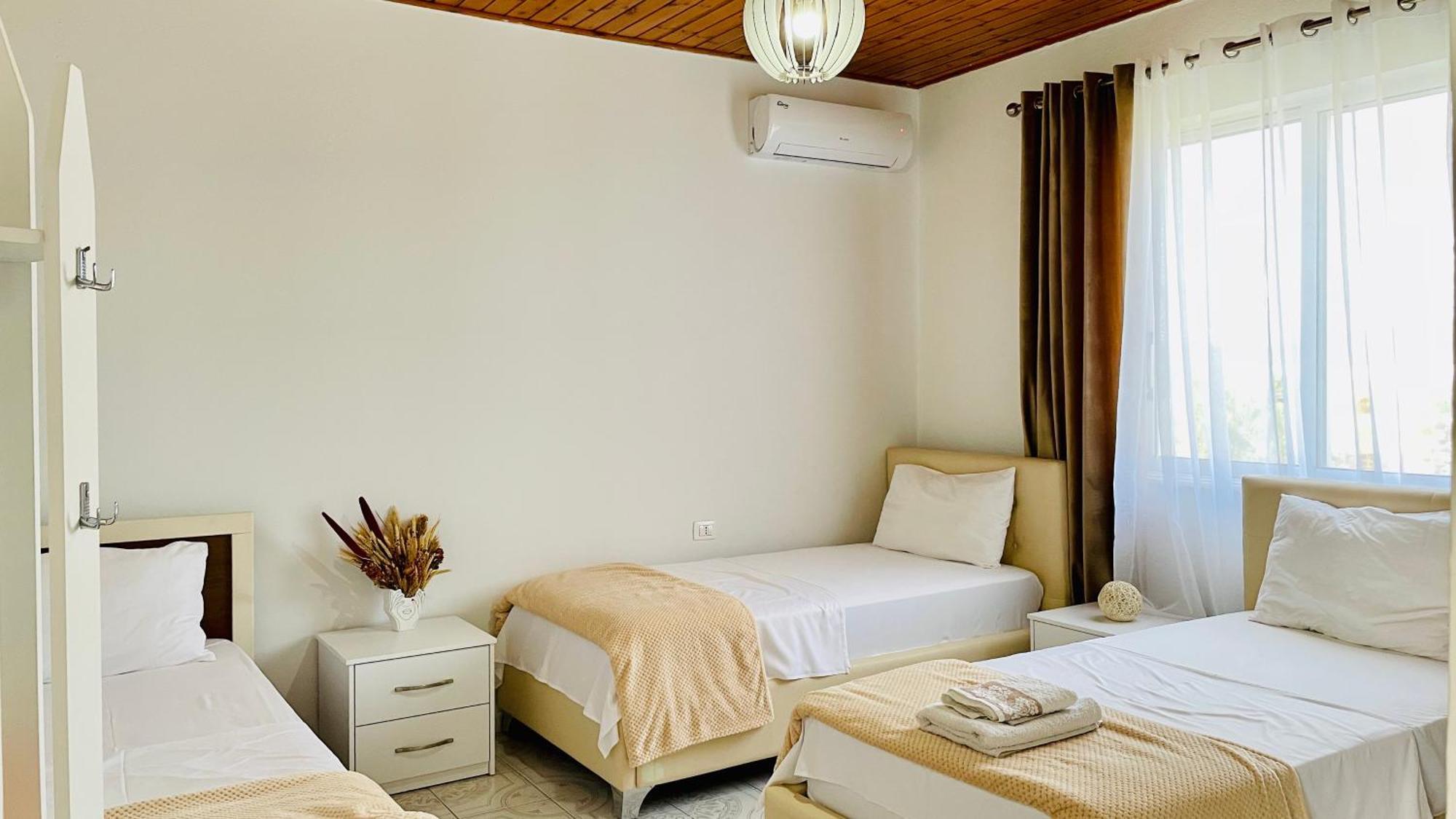 Mia Guest House - Entire Home With Balcony & Garden Дивьяка Экстерьер фото